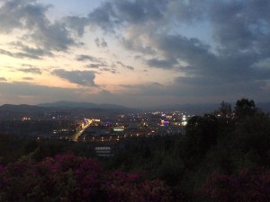 Pu'er in der Dämmerung